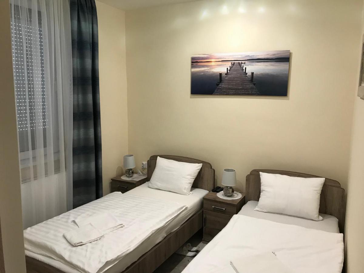 Classic Apartman Szeged Exterior photo