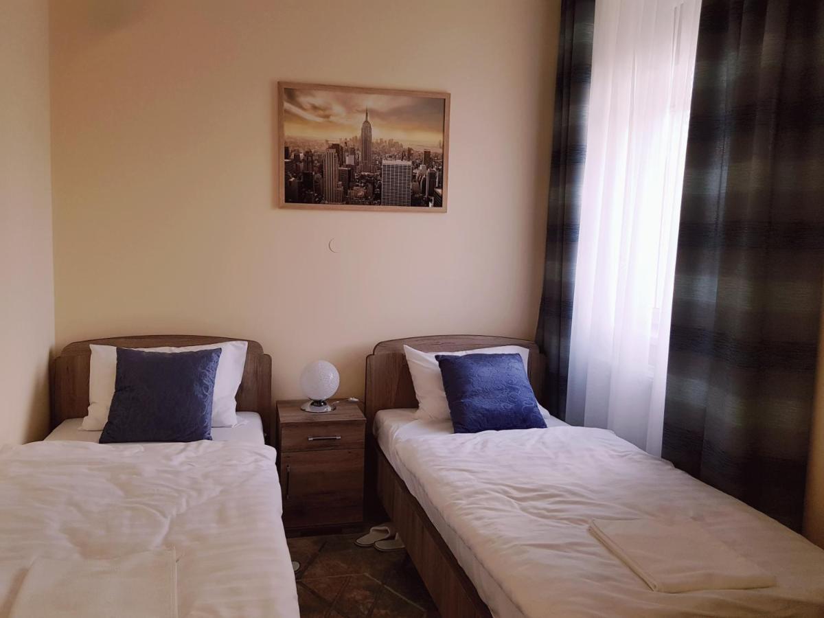 Classic Apartman Szeged Exterior photo